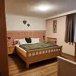& Wiesenruh Apartment *