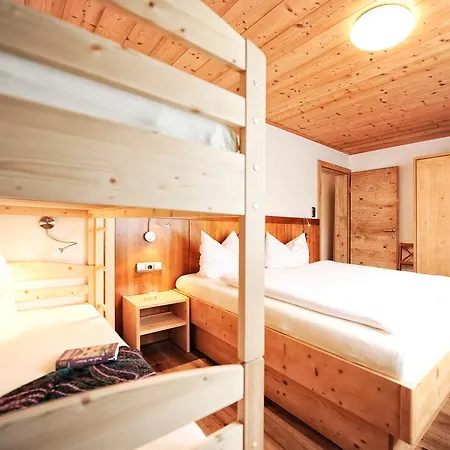 Apartment Appartements&chalets Wiesenruh Bichlbach